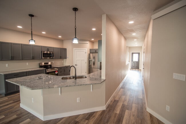 Photo - 4328 Beech Street