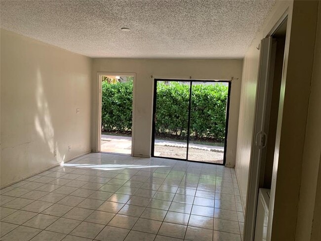 Photo - 10850 Royal Palm Blvd Unit 10850