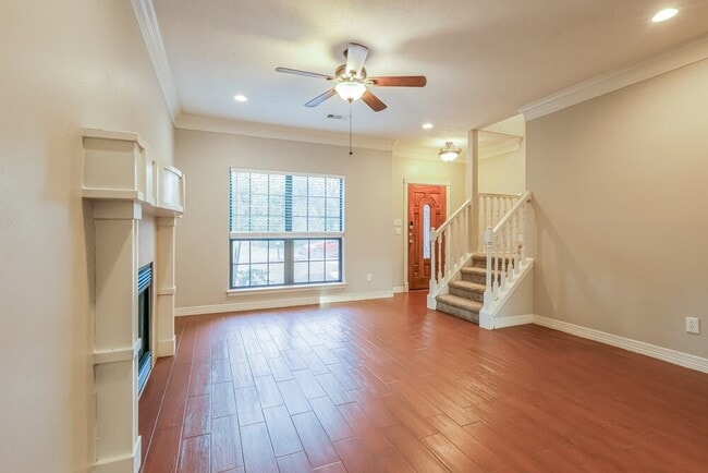 Photo - 612 Spruce Dr