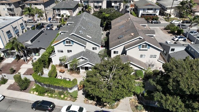 Photo - 6536 Del Playa Dr Unidad 1