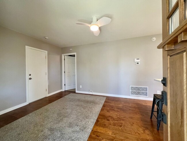 Photo - 2 Bedrooms, 1 Bathroom Charmer Near Downtown Napa