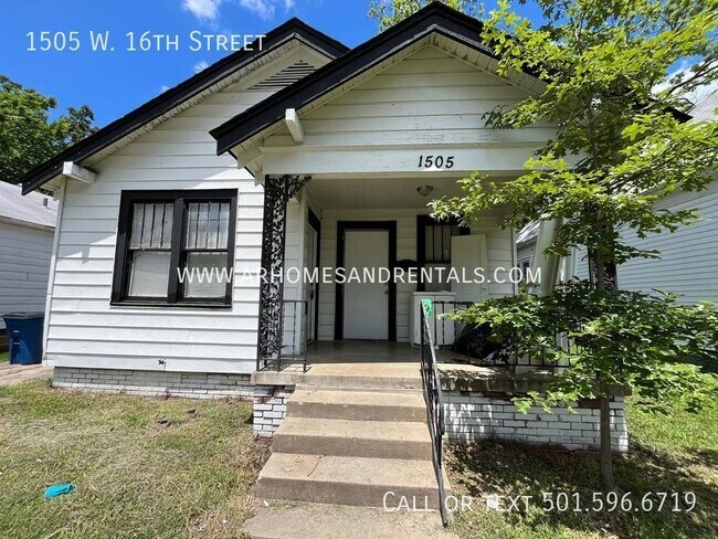 1505 W. 16th Street | $895 | 3 beds - 1505 W. 16th Street | $895 | 3 beds House