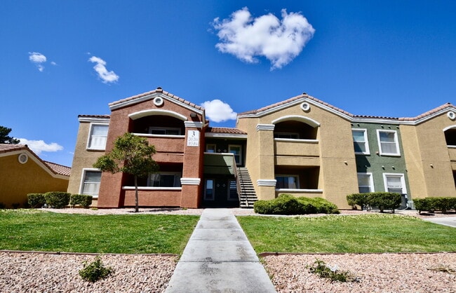 Building Photo - 2nd Level Specious One Bedroom Condo at Copper Sands! Unit 2013