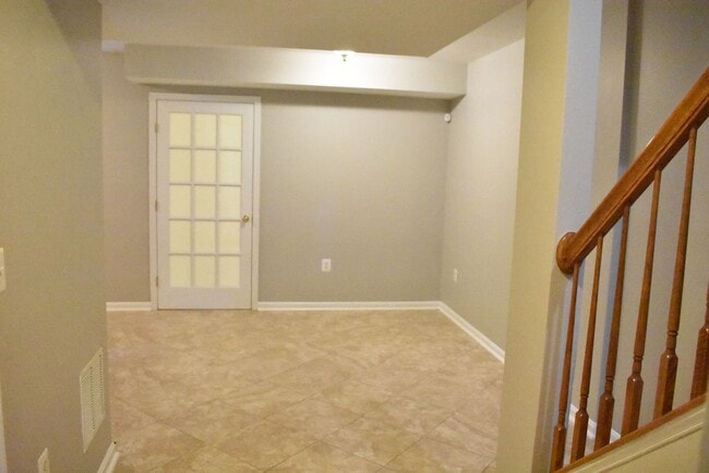 Photo - North Stafford End Unit Townhome !!