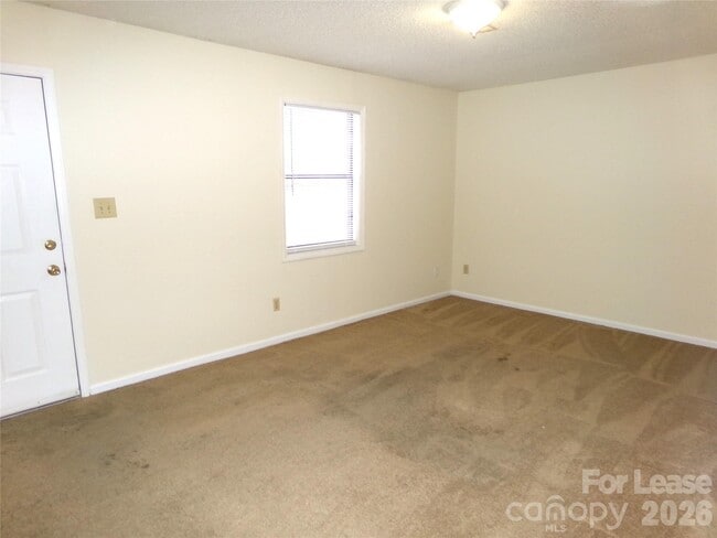 Photo - 100 Fairway St Unidad 37