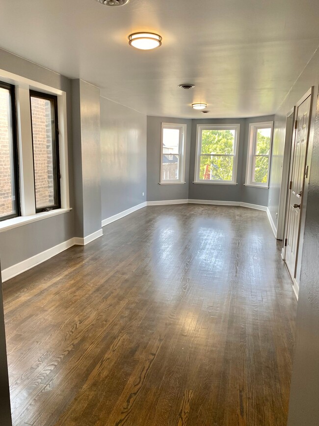 Photo - 2513 W Pershing Rd Unit 2