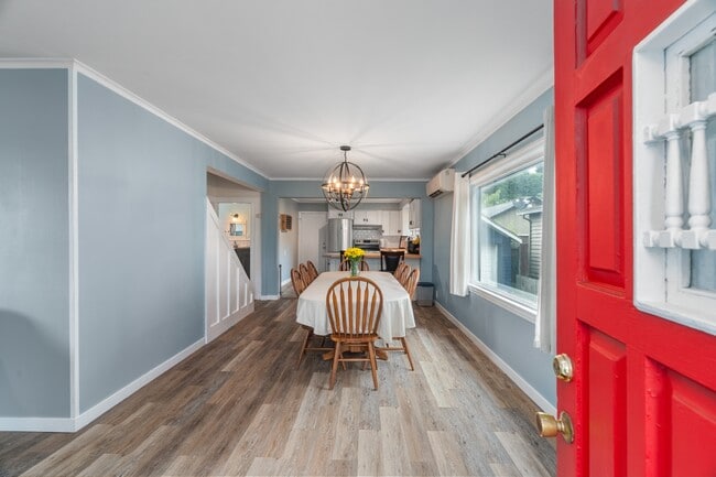 Photo - 455 Karr Ave