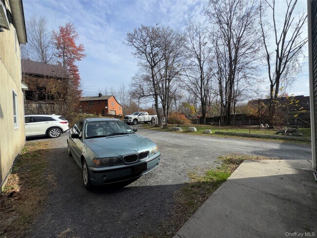 Photo - 88 Main St Unidad 86