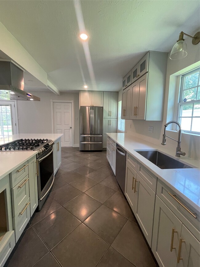 Photo - 4011 Ebbtide Dr
