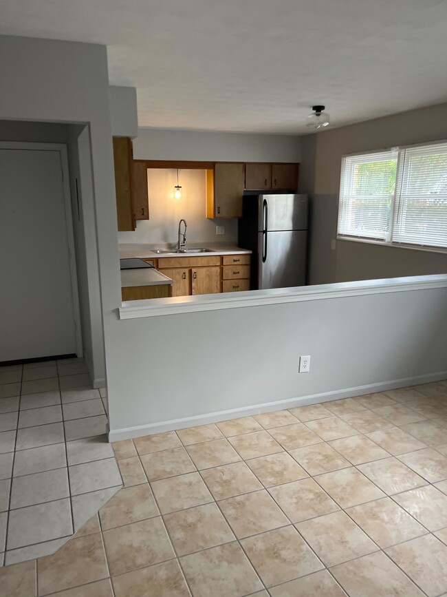 Photo - 118-130 S Clarendon St