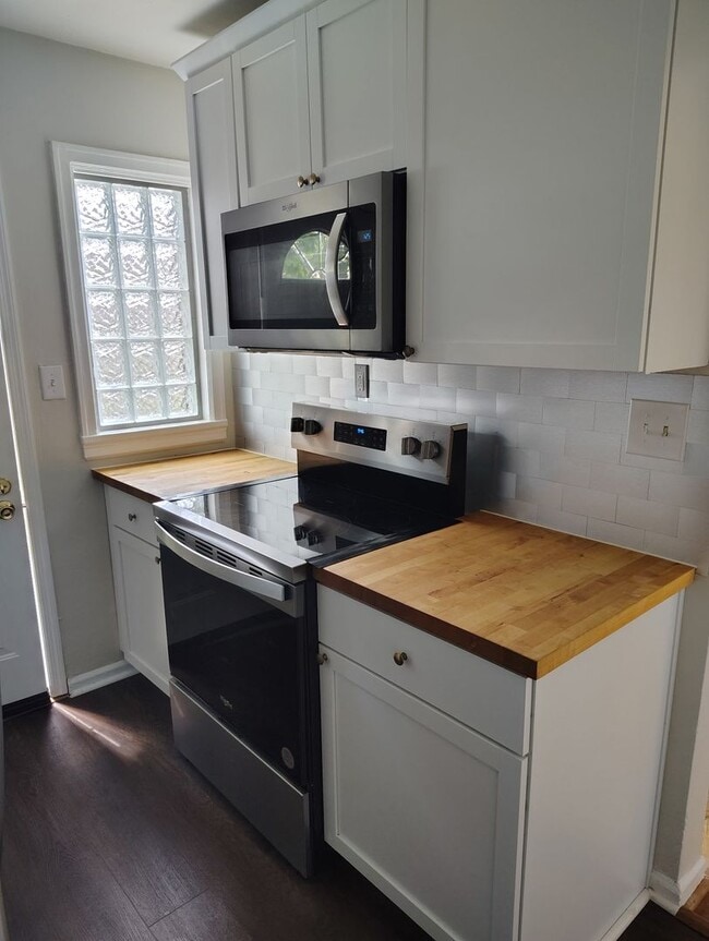 Photo - 2 Bed, 1 Bath Home for Rent
