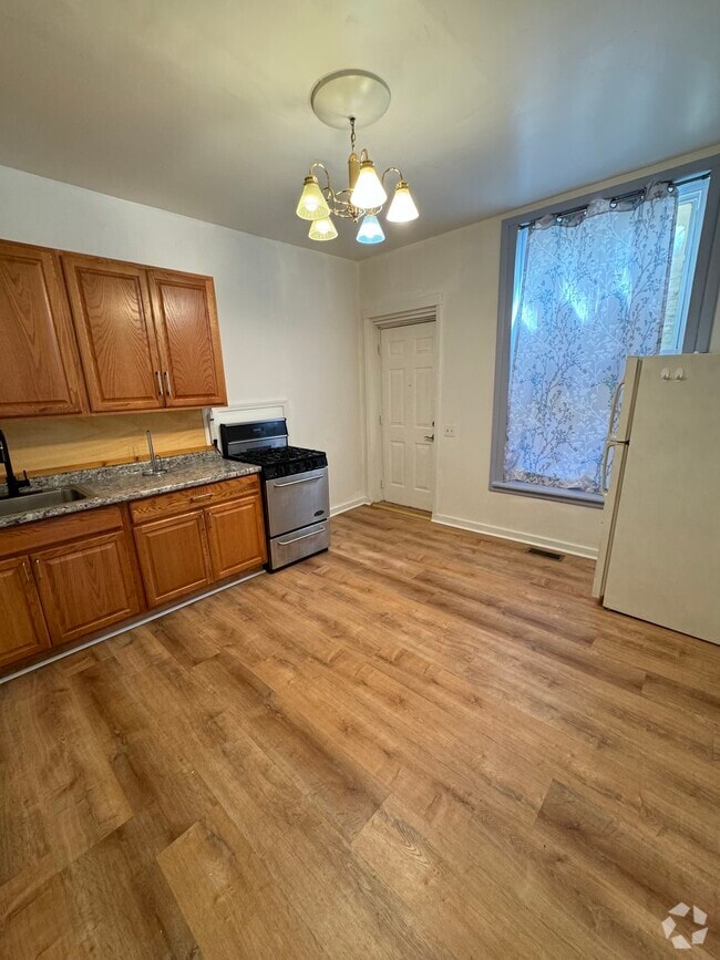 Building Photo - 917 W 35th St Unit 1R Rental