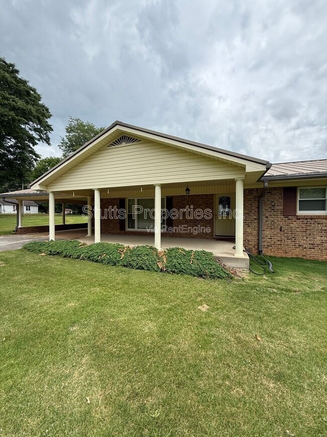 Building Photo - 3575 Co Rd 154