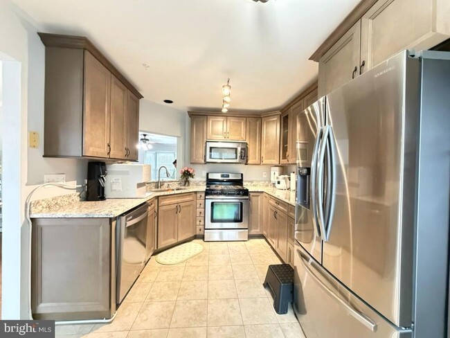 Photo - 249 Edge Creek Ln