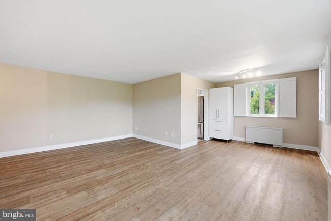 Photo - 2400 41st St NW Unit 500