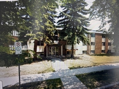 Building Photo - 10815-10116 116 St NW Unit 303