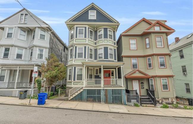 Building Photo - 5 Sachem St Unit 2