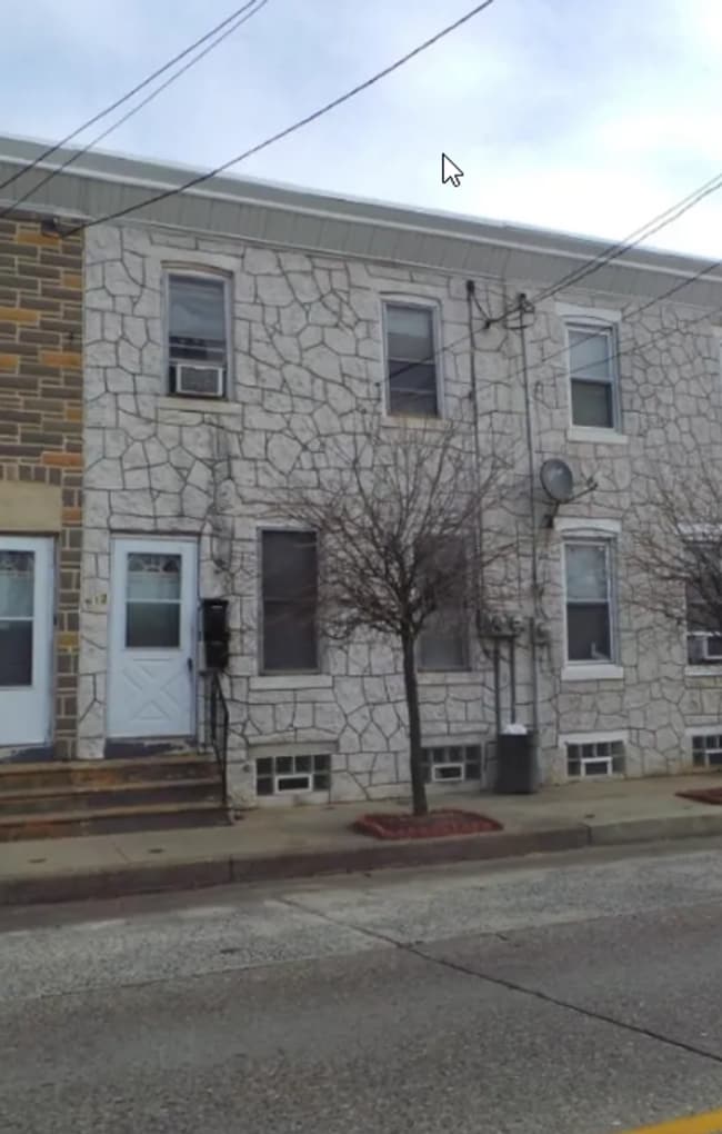 Photo - 912 Mt Ephraim Ave Unidad A