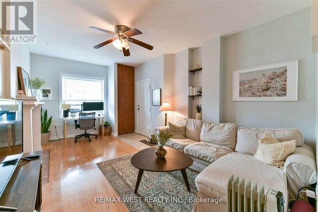Photo - 734 Indian Rd Unit Main Fl