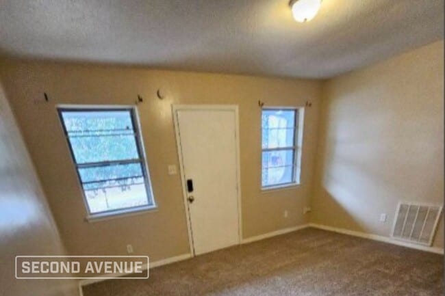 Photo - 10 Compass Point St