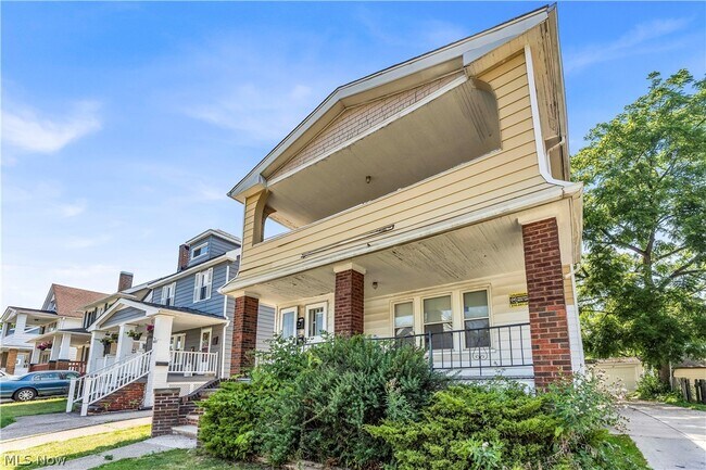 Photo - 2133 W 98th St Unidad 4