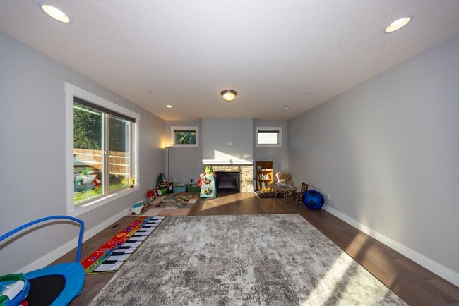 Photo - Beautiful Gated 3-Bedroom Home in Camas – Loft/family room, Bonus room, and Outdoor Living!