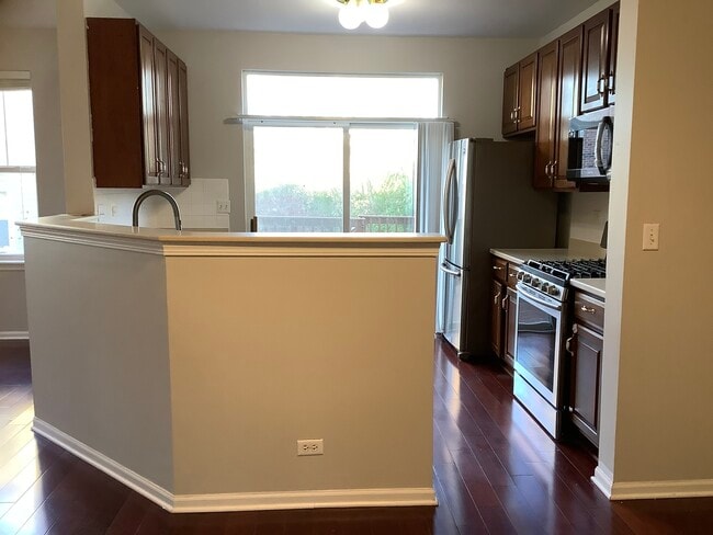 Photo - 75 Woodview Dr
