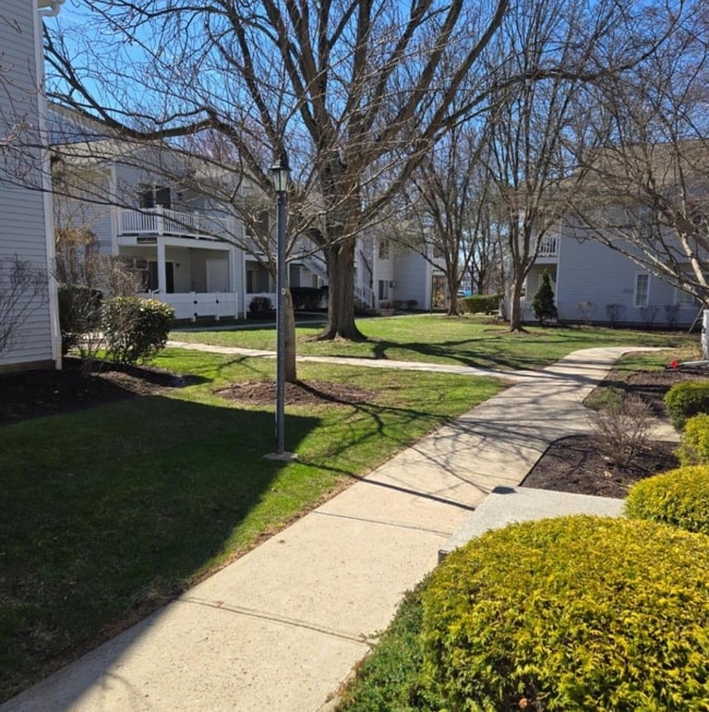 Building Photo - 5 Mountain Ct