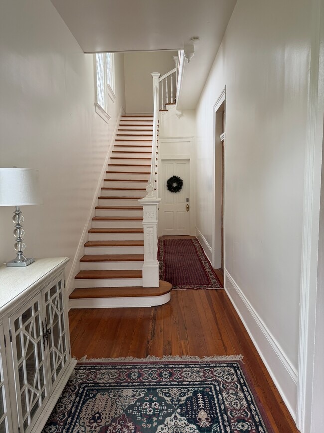 Entrance - 4223 Prytania St Unit Apt D