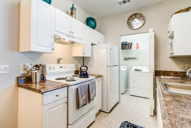 Kitchen - Palms at Wyndtree Apartments