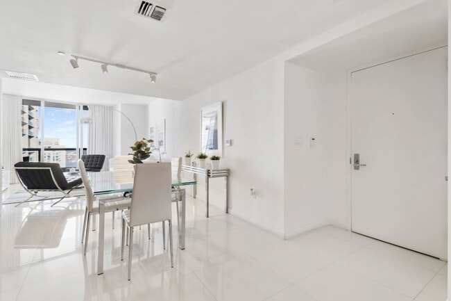 Photo - 485 Brickell Ave Unidad SI ID1520351P