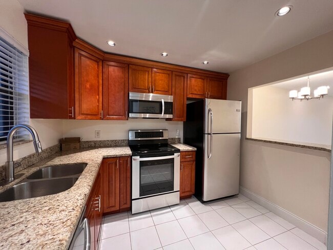 Photo - 21911 Lake Forest Cir Unit 206
