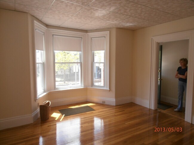 Photo - 21 Kelly Rd Unit 1