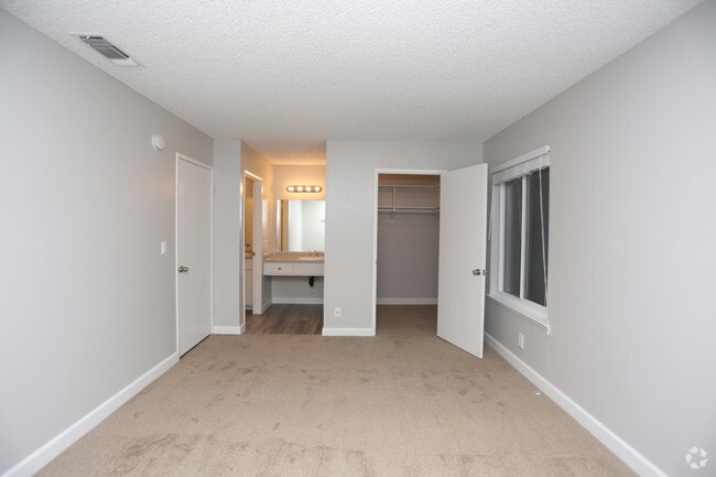 River Belle Park Apartments
