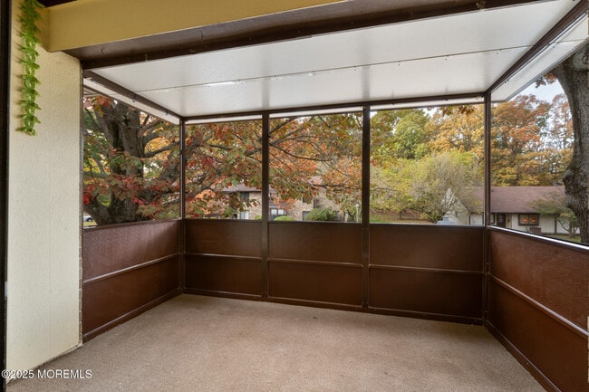 Photo - 177 Amberly Dr