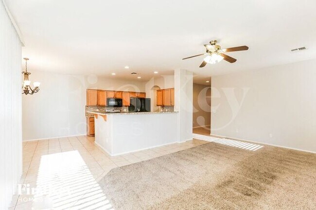 Photo - 15913 W Ventura St