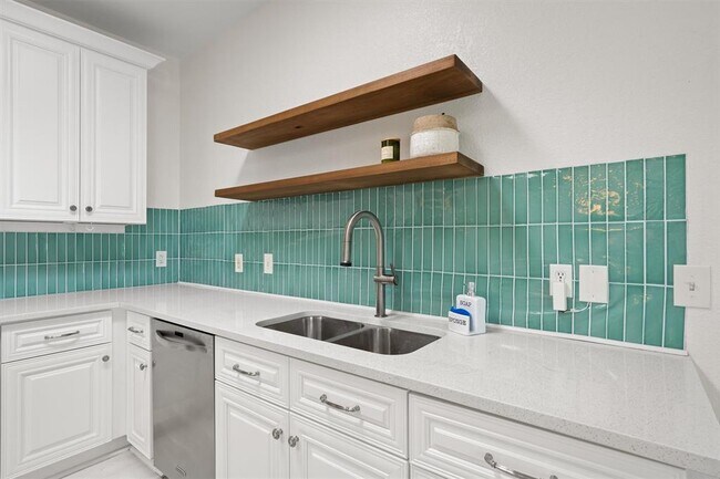 8353 Steamline Cir