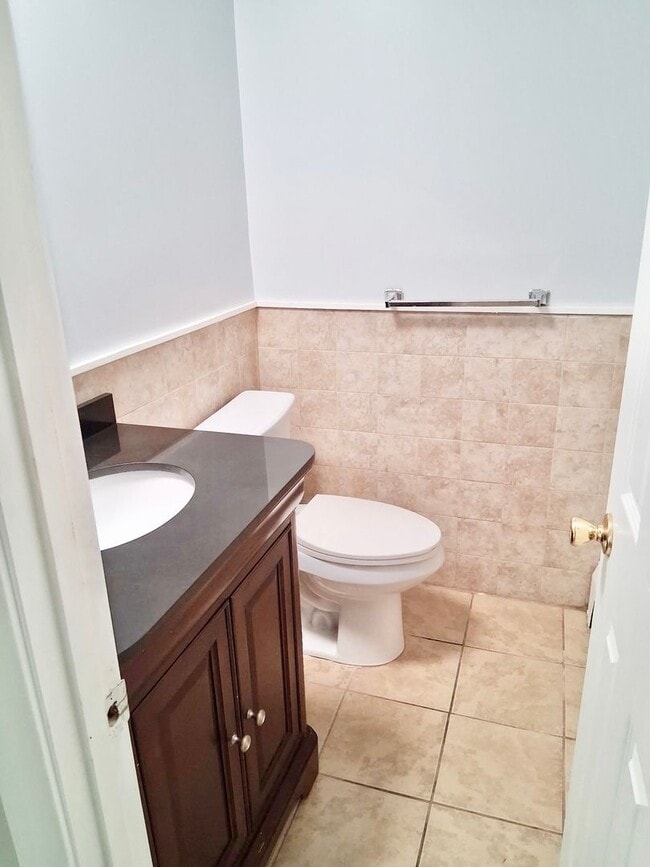 Photo - 1701 Smith St Unit 103