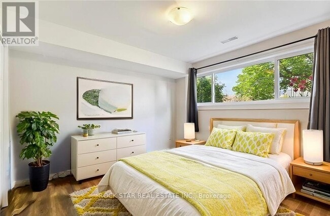 Photo - 203 Commercial St