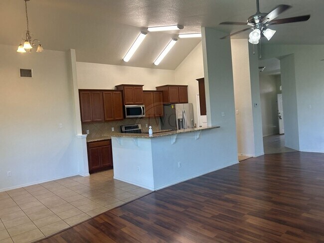 Photo - 6109 Malachi Ln