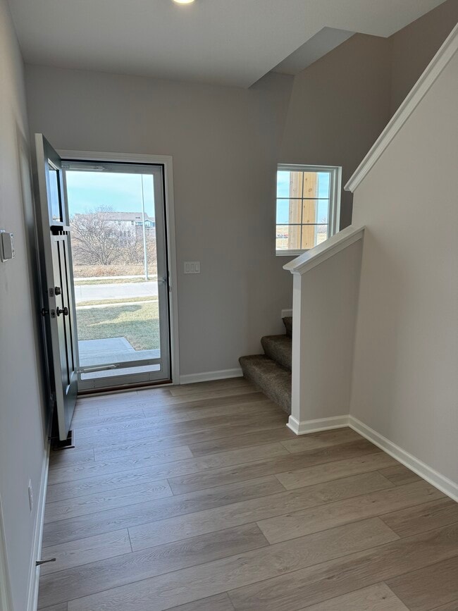 Photo - 9505 S 181st St