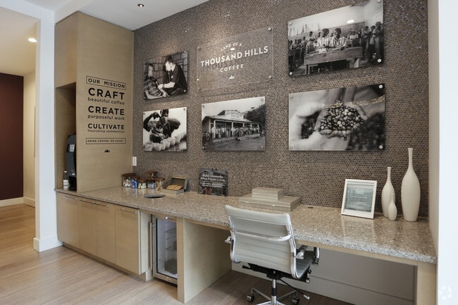 Clubhouse - Glenn Perimeter