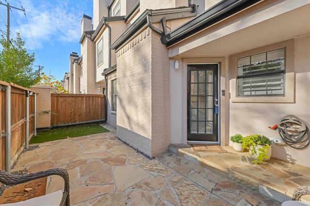 Photo - 3901 Travis St Unit 126