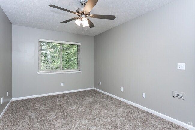 2BR, 1BA - 1,028 SF