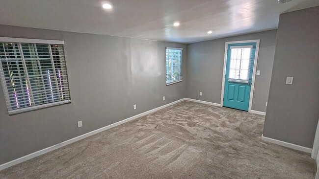 Photo - 3645 Meade Ave