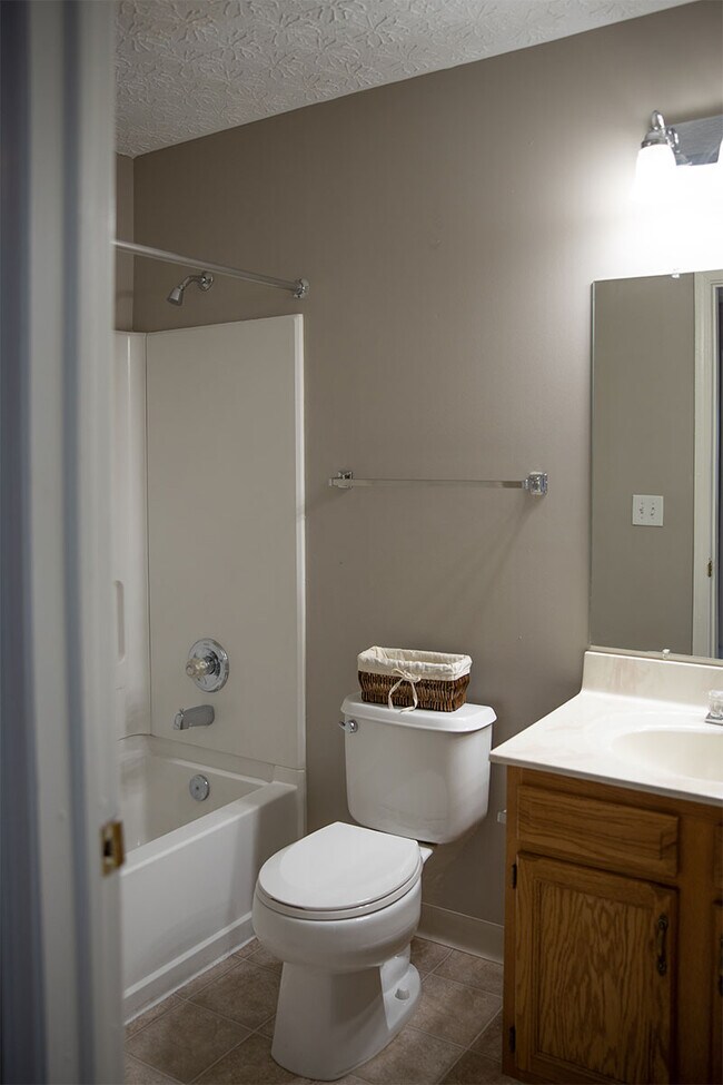 Canals Edge Apartments For Rent in Canal Winchester, OH