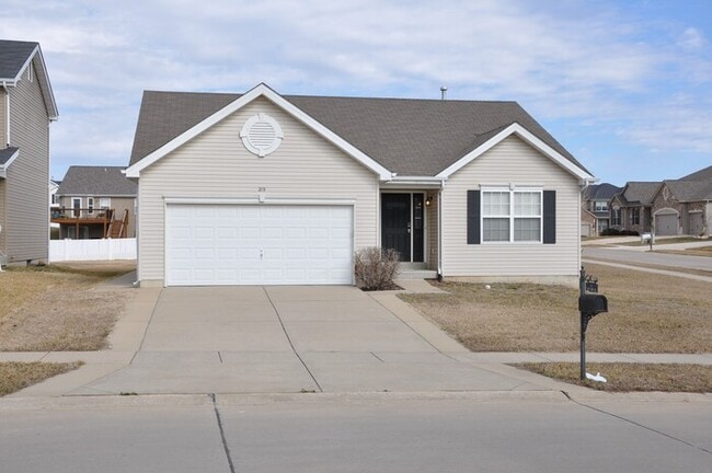 Photo - 2 bedroom 2 bath home for rent with 2 car garage, very nice