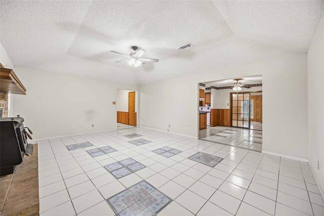 Photo - 2210 County Rd 769B