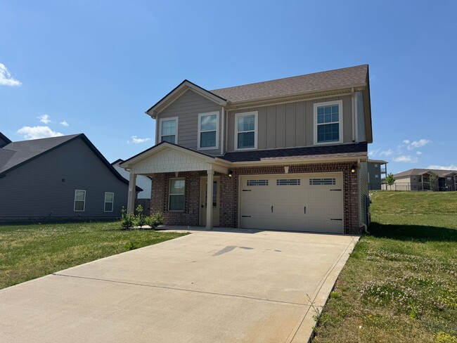 Photo - Gorgeous, Like New Home For Rent in Sango!