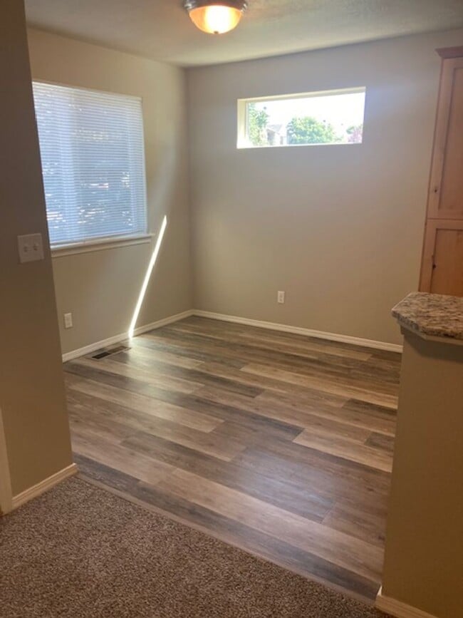 6684 W Winston Ln Unit 201